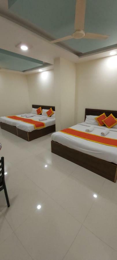 Hotel Radhika Inn Trimbak Buitenkant foto