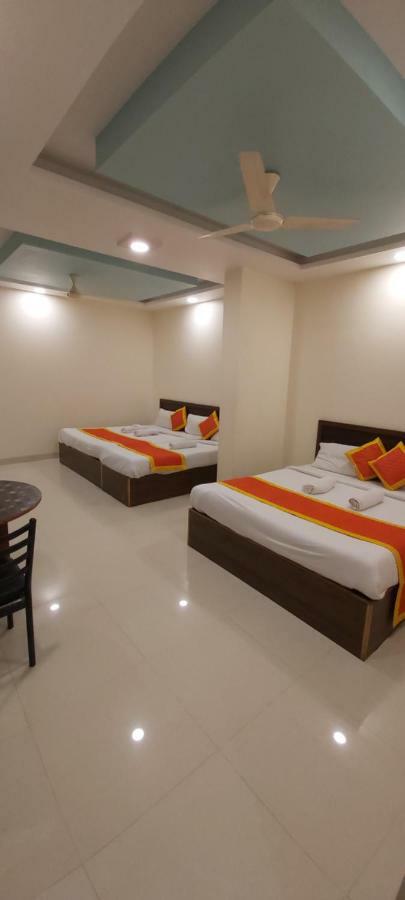 Hotel Radhika Inn Trimbak Buitenkant foto